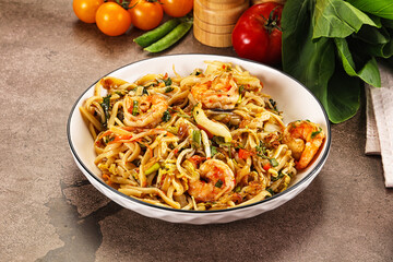 Pad Thai - noodles with prawn