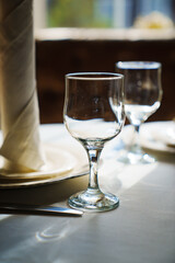 Table setting before the banquet.