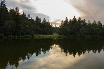 Obraz premium lake rakintna sunset