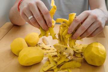 What to use potato peels for, zero waste concept