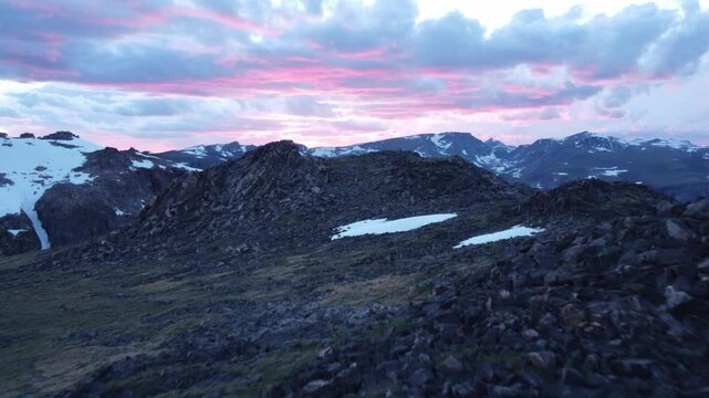 Beartooth mountains rocky at sunset 