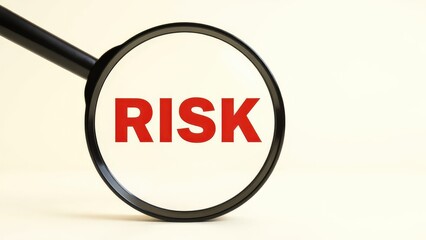 Analysis of Risk Through a Magnifying Glass Concept