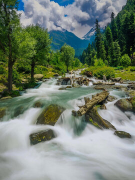 Lidder River&rsquo;s Rocky Waterfalls Amidst the Tranquil Aru Valley of Pahalgam, Kashmir