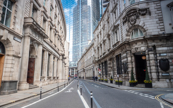Threadneedle Street, City of London. A view contrasting the old and new architecture in the heart of the financial City of London business district.