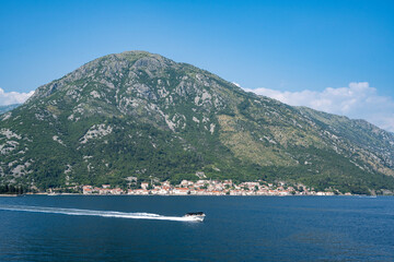 Village de Perast dans les bouches de Kotor , Montenegro