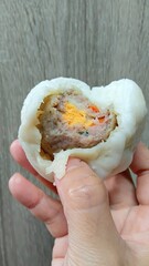 Minced Pork with Salted Egg Bun