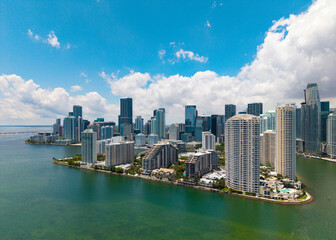 Naklejka premium Aerial view of Brickell skyline in downtown Miami. Scenic panorama of Brickell financial district.