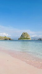 Naklejka premium pink beach