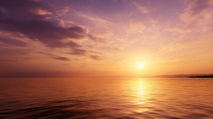 Naklejka premium Golden Sunset Over Still Waters A Serene Seascape with Hues of Orange and Purple Sky