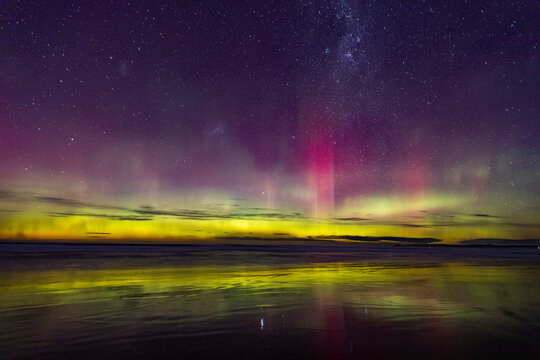 Aurora Australis Southern Lights from Dunedin - Powered by Adobe