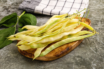 Raw green bean strings heap