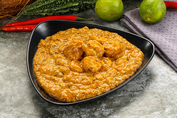 Indian prawn masala with spices