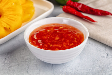 Sweet and spicy chili pineapple sauce