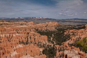 Lower Inspiration Point , Bryce Canyon National Park, Utah. Claron Formation, (Tcp) Pink member;...