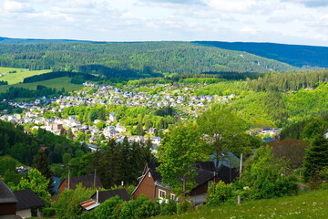 Blick auf Johanngeorgenstadt im Frühjahr