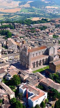 Vista aerea della Cattedrale di Orvieto (Duomo di Orvieto). Terni, Umbria, Italia.
Primo piano della facciata del duomo di Orvieto.