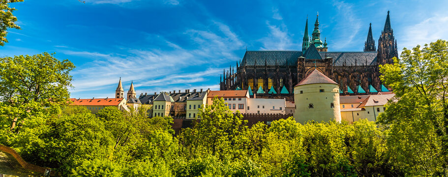 Fototapeta A view from the castle gardens towards the north side of the castle complex in Prague in springtime