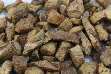 Dry slices of Polygonatum sibiricum root for herbal medical use in East Asia