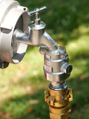 Hydrant mit Schlauchanschluss