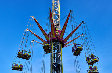Flying swing structure before the ride begins
