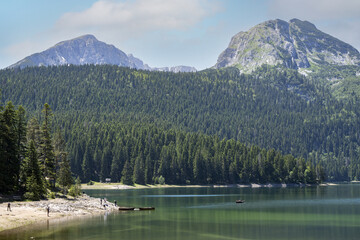 Le Lac Noir , lac glaciaire ,  Parc national du Montenegro 