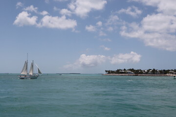 Obraz premium Boat at Sunset Key