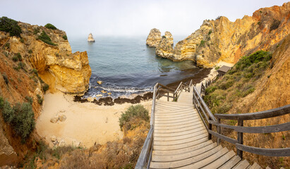 The sandstone rock cliffs 