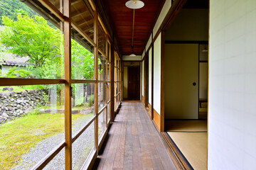 和風建築の縁側