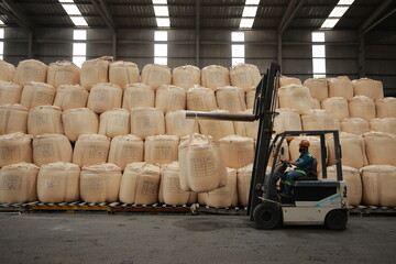 Aluminum bauxite mining site and plant