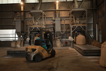 Aluminum bauxite mining site and plant