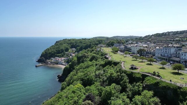 Babbacombe, Torbay, South Devon, England: DRONE VIEWS: Babbacombe Down, walkers and the nearby pubs, restaurants and hotels. Babbacombe is a popular UK holiday destination (Clip 1 of 3).