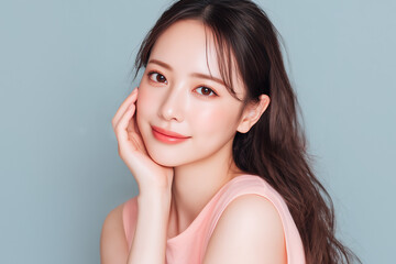 ピンクのシャツを着た若い女性 / AI