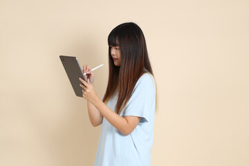 20s Asian Woman in casual clothes