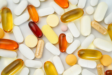 vitamin supplements capsules pill, softgel, fish oil, omega 3, vitamin E