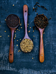 various kinds of spices
