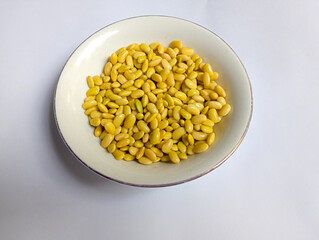 High Quality Soybeans.  Perfect for Tofu, Tempeh, and Soy Milk
Premium-quality soybeans, ideal for various preparations such as tempeh, tofu, and soy milk
