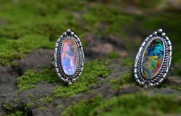 jewelry opal Is a gem that has beautiful colors Rare and expensive