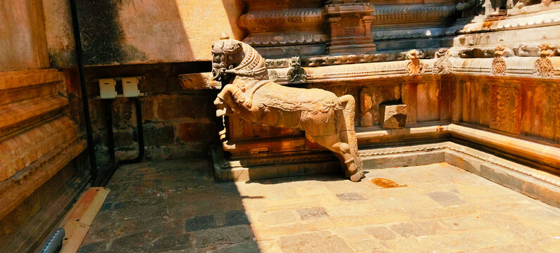 photo of a tanjore temple rock statue (thanjavur)