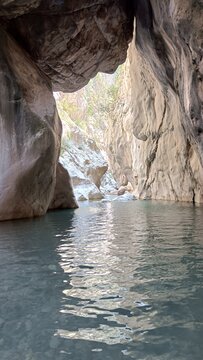G&ouml;yn&uuml;k Canyon rock - river 