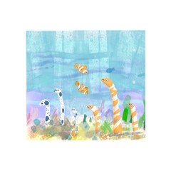 チンアナゴとクマノミが泳ぐ、夏の海の癒し系イラスト。涼しげな色合いが魅力です。  
Cute illustration of garden eels and clownfish in a refreshing summer sea.
