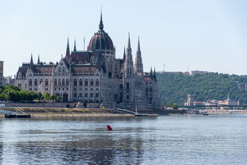 Obraz premium hungarian parliament in budapest