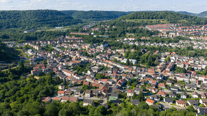 vue aérienne et panoramique sur la vallée de la Fensch en Lorraine, ancienne région...