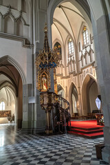 Kraków architektura wnętrze kościoła 