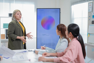 Business team brainstorming session on innovation and strategy, powered by AI meeting assistants that streamline collaboration, automate action item creation, and deliver real-time meeting insights