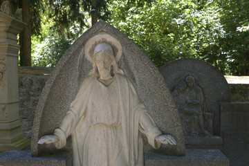 trauerstatue