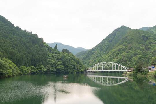 奈良県五條市大塔町辻堂 猿谷ダム 日本の山間風景