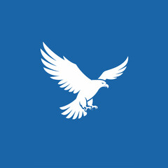 Obraz premium Majestic eagle in flight, powerful symbol of freedom and revolution. This soaring eagle image evokes feelings of liberty and independence,