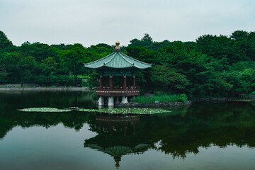 Fototapeta premium pavilion in the park