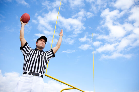 Referee: Ref Signals a Touchdown
