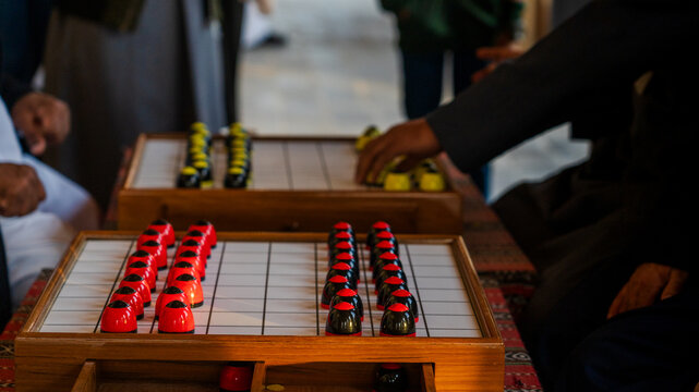 Al Damam Board Game &ndash; A Traditional Arabic Game in Qatar